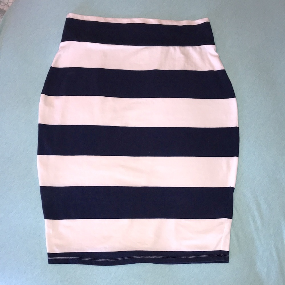 DE Collection Navy & Cream Stretchy Pencil Skirt